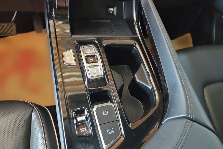 Used Hyundai Custo 2021 380TGDi Smart Love Flagship Edition TOP Premium Gear Lever