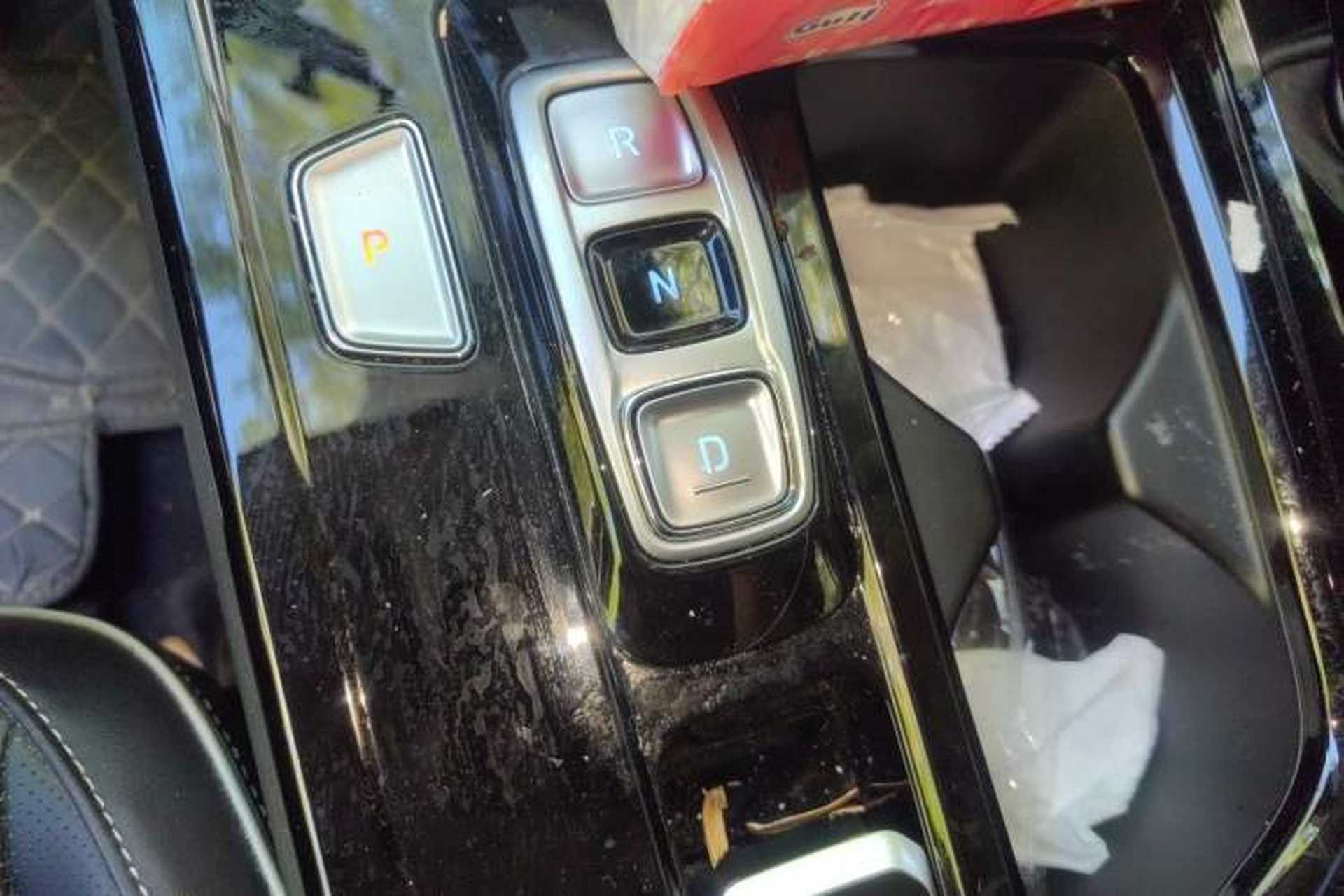 Used Hyundai Custo 2021 270TGDi Prestige LUX Gear Lever