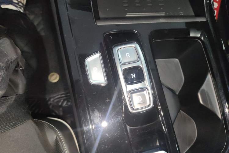 Used Hyundai Custo 2021 380TGDi Smart Love Flagship Edition TOP Premium Gear Lever