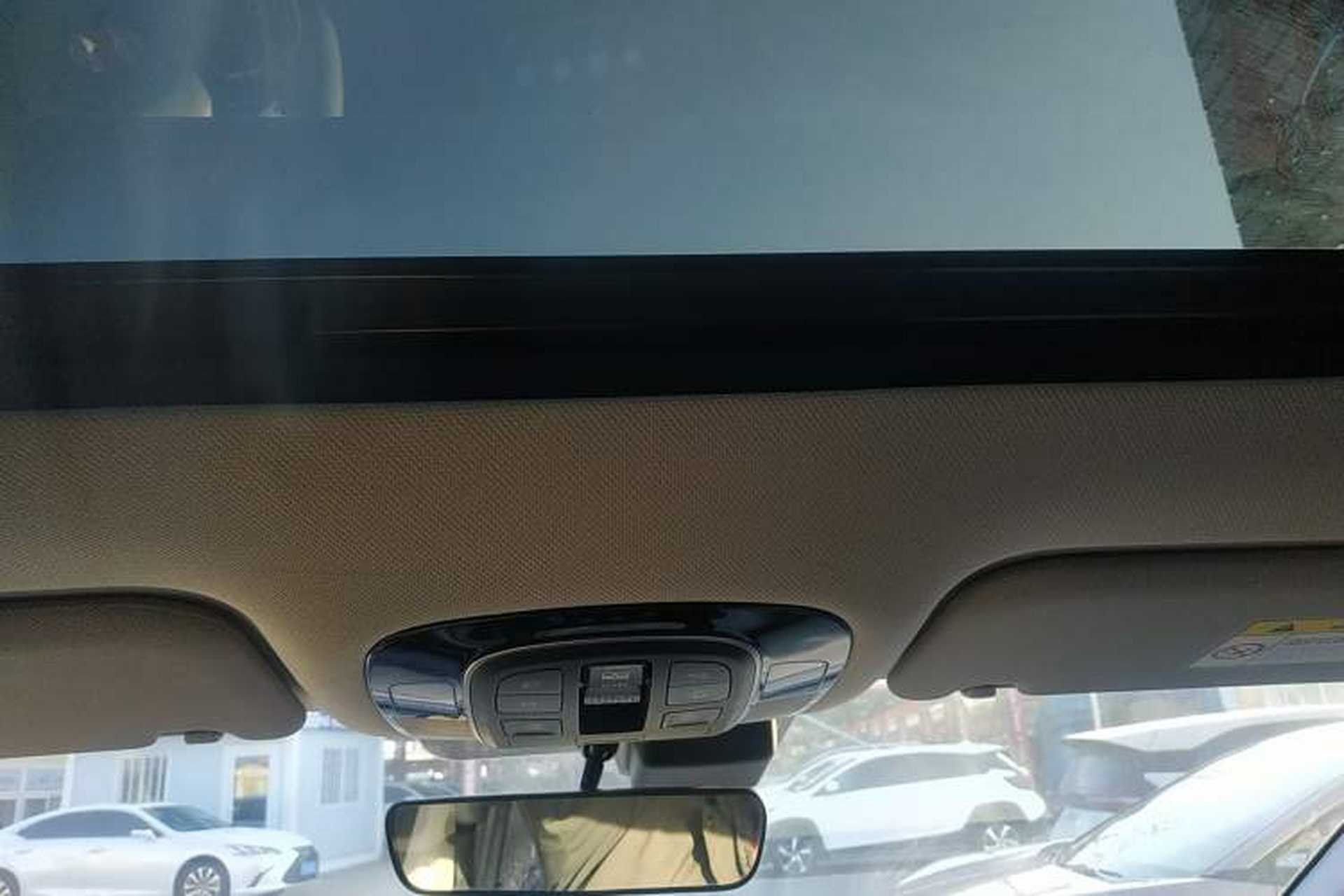 Used Hyundai Custo 2021 380TGDi Smart Love Flagship Edition TOP Premium Headliner