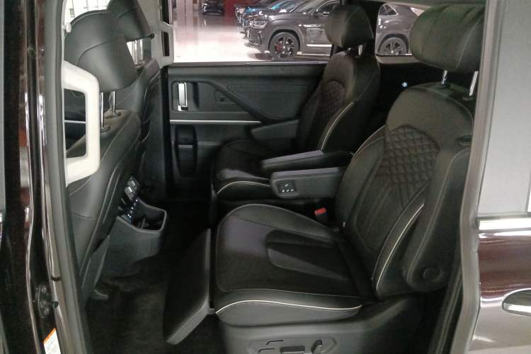 Used Hyundai Custo 2021 380TGDi Smart Love Flagship Edition TOP Premium Interior 4