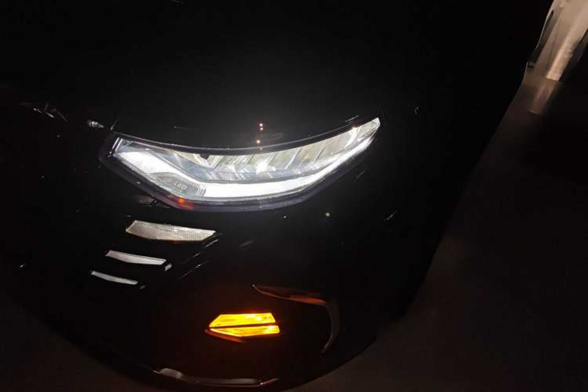 Used Hyundai Custo 2021 380TGDi Smart Love Flagship Edition TOP Premium Left Front Headlight