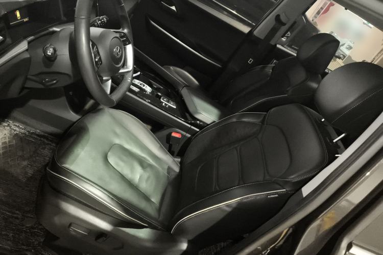 Used Hyundai Custo 2021 270TGDi Prestige LUX Left Front Seat