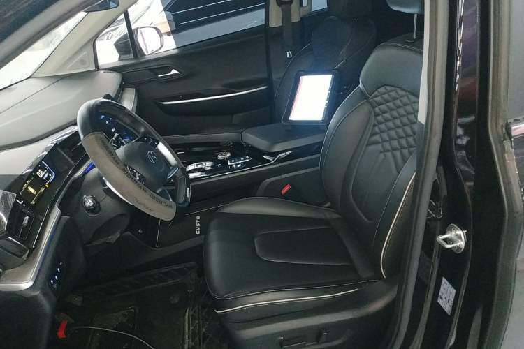 Used Hyundai Custo 2021 380TGDi Smart Love Flagship Edition TOP Premium Left Front Seat