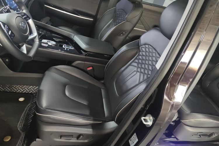 Used Hyundai Custo 2021 380TGDi Smart Love Flagship Edition TOP Premium Left Front Seat