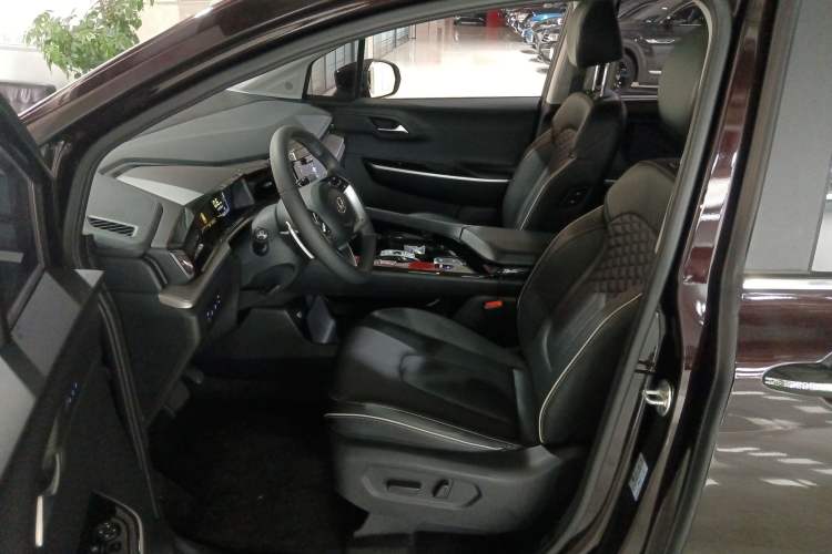 Used Hyundai Custo 2021 380TGDi Smart Love Flagship Edition TOP Premium Left Front Seat