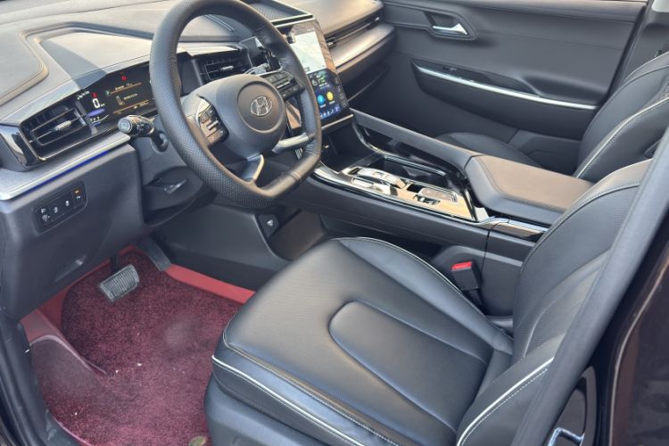 Used Hyundai Custo 2021 380TGDi Smart Luxury Premium LUX Left Front Seat