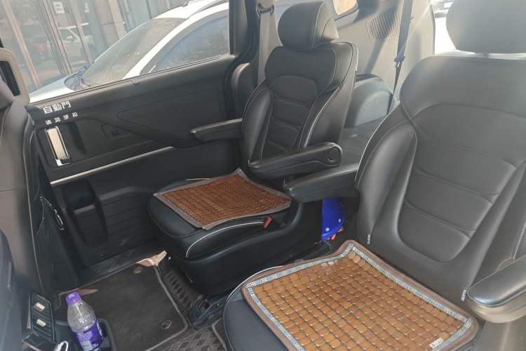 Used Hyundai Custo 2021 270TGDi Prestige LUX Left Rear Seat