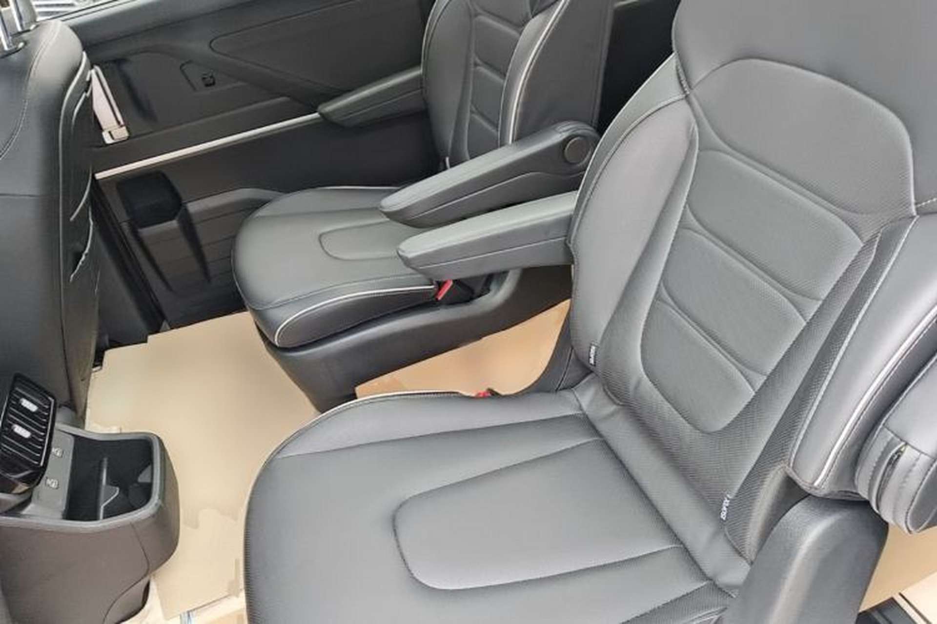 Used Hyundai Custo 2021 270TGDi Prestige LUX Left Rear Seat