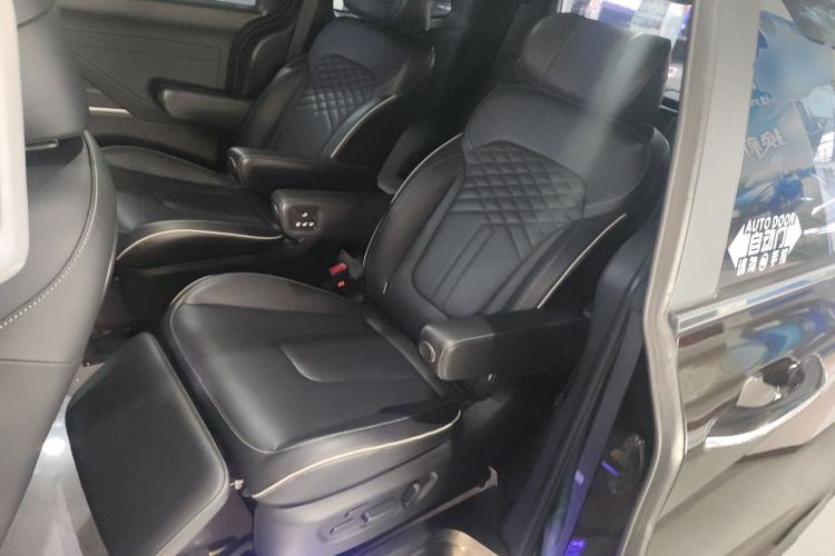 Used Hyundai Custo 2021 380TGDi Smart Love Flagship Edition TOP Premium Left Rear Seat