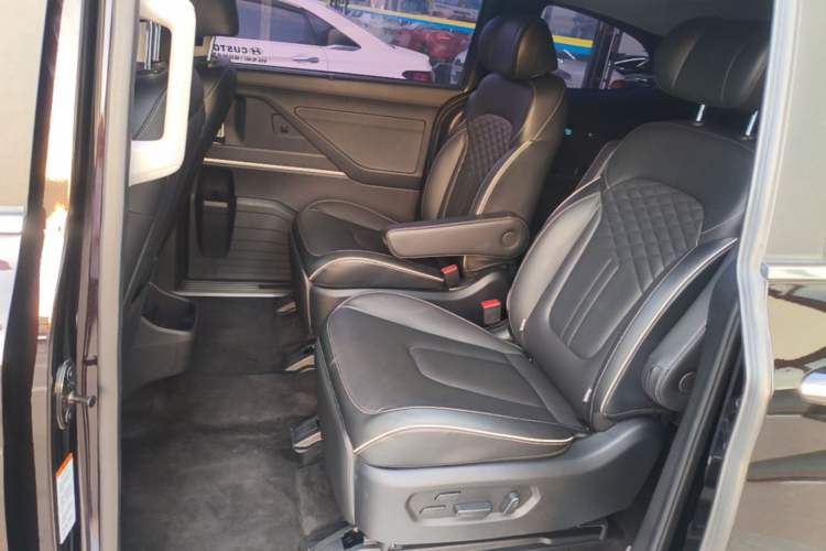 Used Hyundai Custo 2021 380TGDi Smart Love Flagship Edition TOP Premium Left Rear Seat