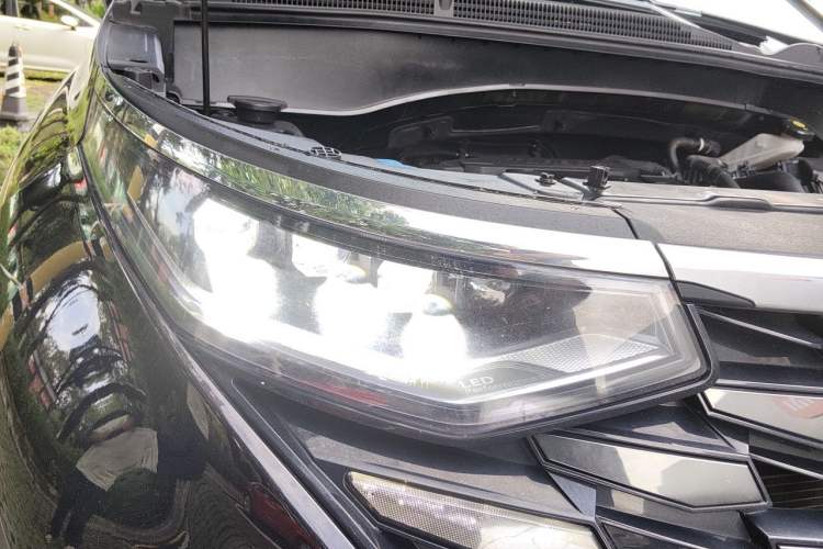 Used Hyundai Custo 2021 270TGDi Prestige LUX Right Front Headlight
