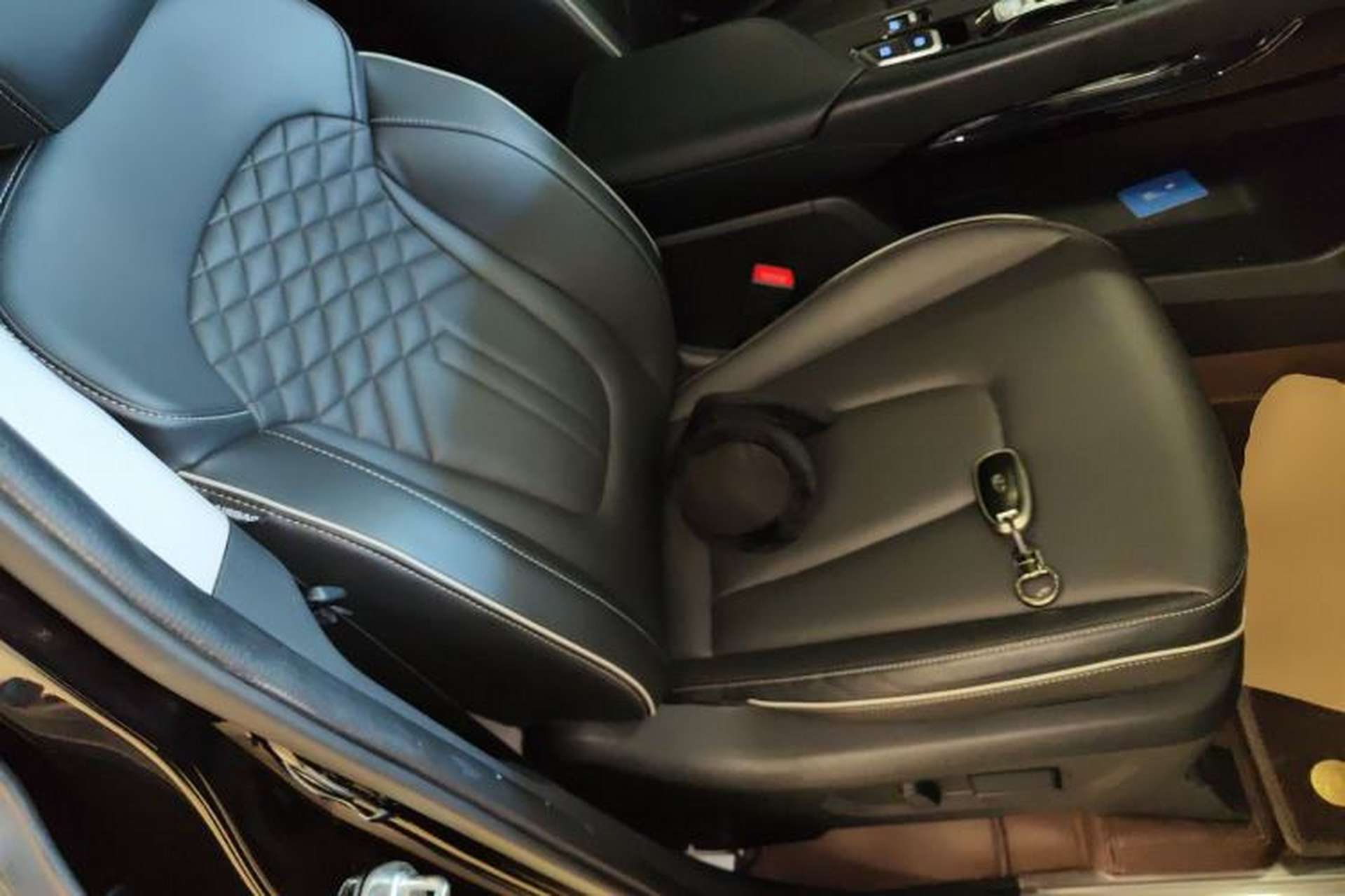 Used Hyundai Custo 2021 380TGDi Smart Love Flagship Edition TOP Premium Right Front Seat