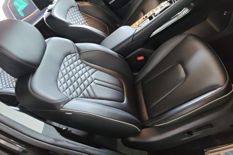 Used Hyundai Custo 2021 380TGDi Smart Love Flagship Edition TOP Premium Right Front Seat