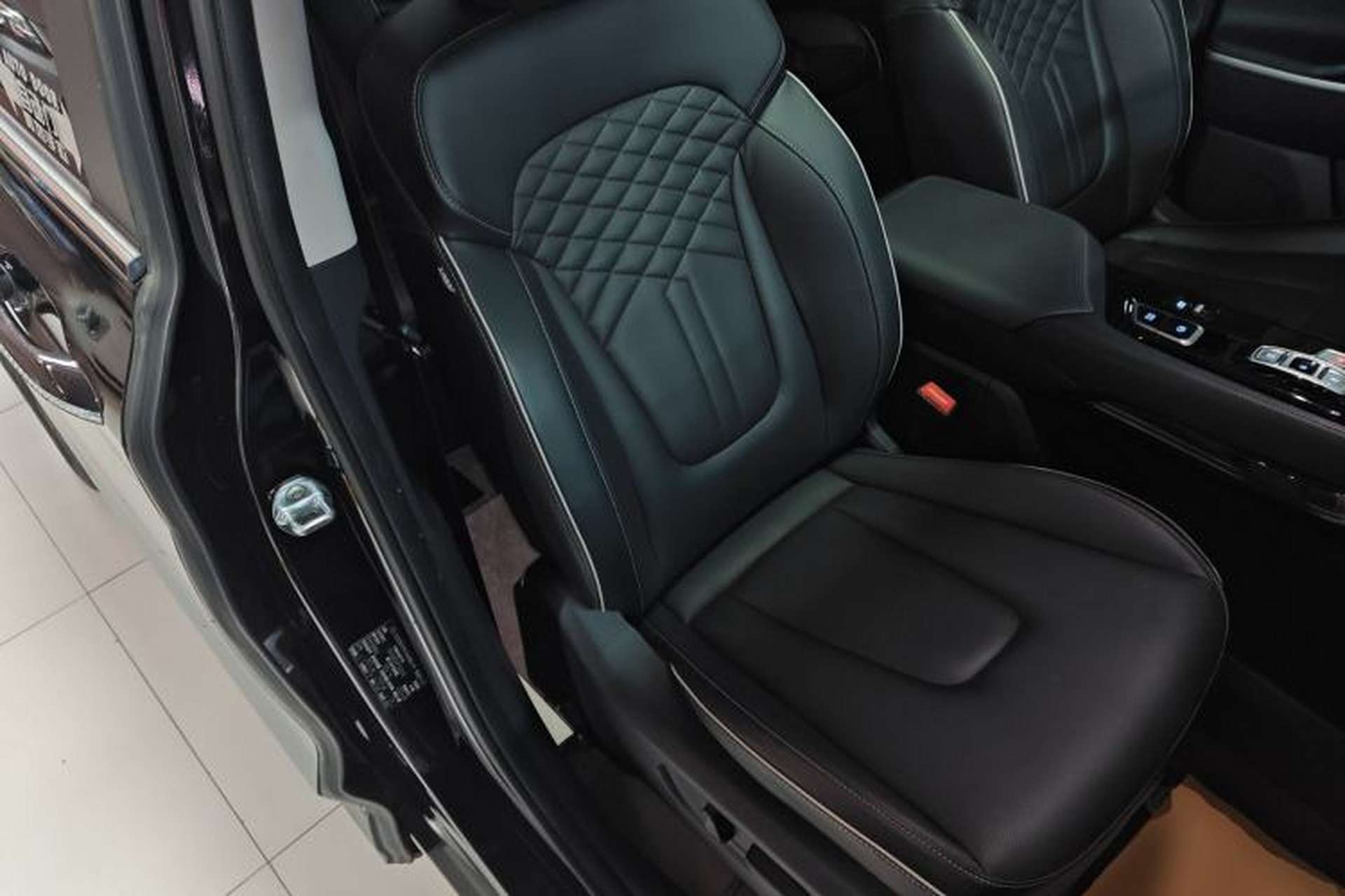 Used Hyundai Custo 2021 380TGDi Smart Love Flagship Edition TOP Premium Right Front Seat