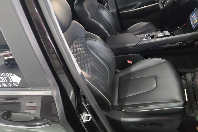 Used Hyundai Custo 2021 380TGDi Smart Love Flagship Edition TOP Premium Right Front Seat