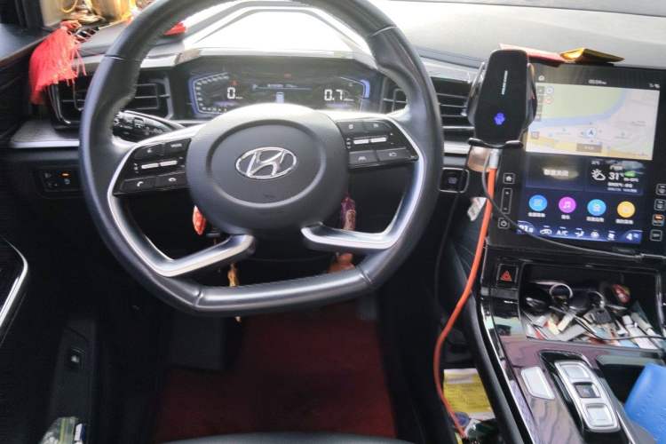 Used Hyundai Custo 2021 270TGDi Prestige LUX Steering Wheel