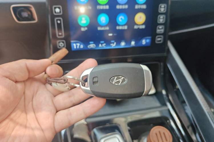 Used Hyundai Custo 2021 270TGDi Prestige LUX Vehicle Key