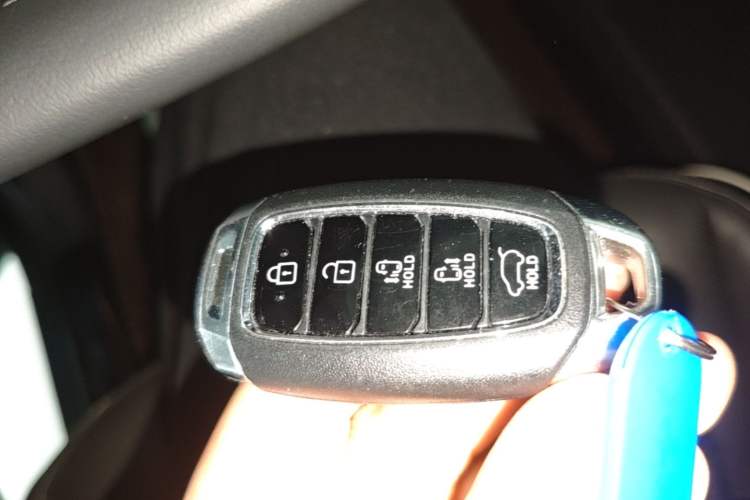 Used Hyundai Custo 2021 380TGDi Smart Love Flagship Edition TOP Premium Vehicle Key