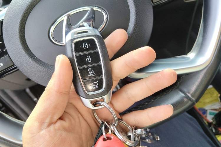 Used Hyundai Custo 2021 270TGDi Prestige LUX Vehicle Key