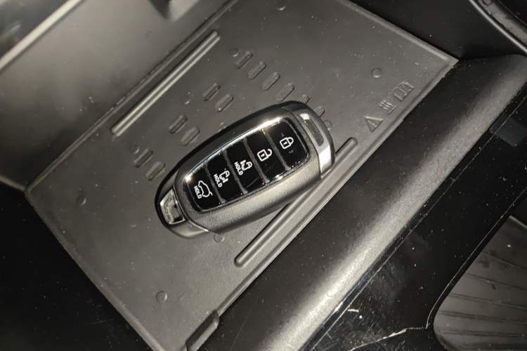 Used Hyundai Custo 2021 380TGDi Smart Love Flagship Edition TOP Premium Vehicle Key