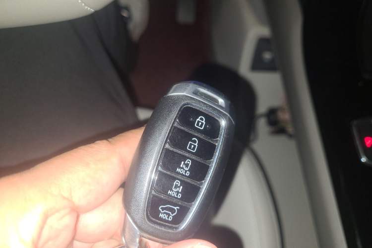 Used Hyundai Custo 2021 380TGDi Smart Love Flagship Edition TOP Premium Vehicle Key