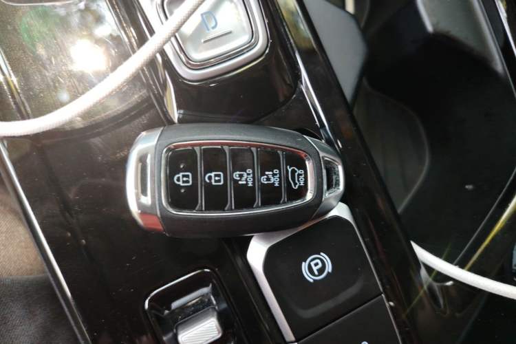 Used Hyundai Custo 2021 380TGDi Smart Love Flagship Edition TOP Premium Vehicle Key