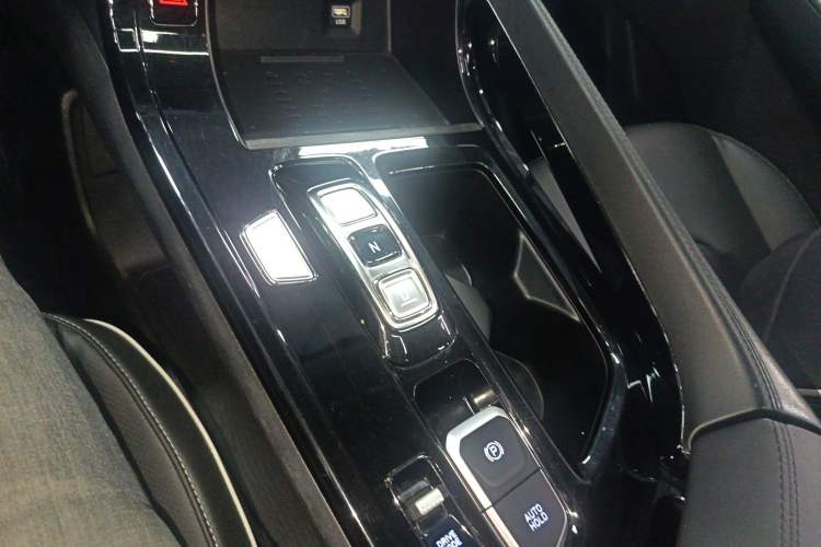 Used Hyundai Custo 2021 380TGDi Smart Love Flagship Edition TOP Premium Gear Lever