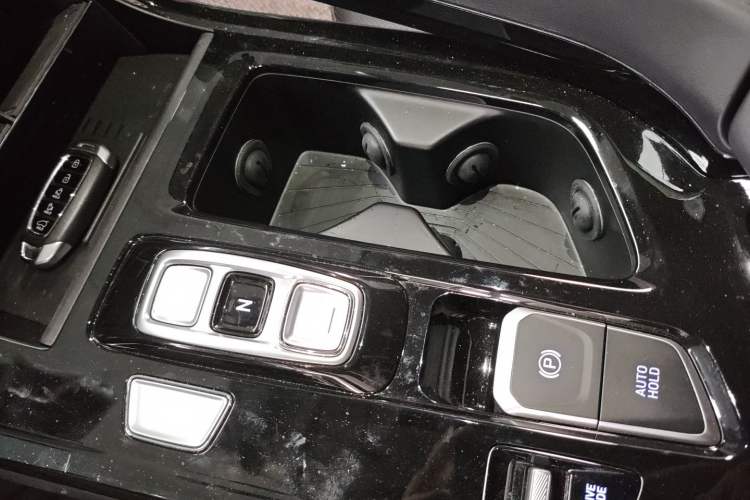 Used Hyundai Custo 2021 380TGDi Smart Love Flagship Edition TOP Premium Gear Lever