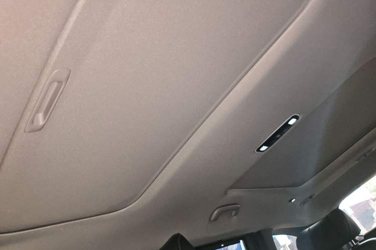 Used Hyundai Custo 2021 380TGDi Smart Love Flagship Edition TOP Premium Headliner