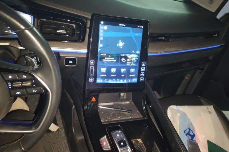 Used Hyundai Custo 2021 380TGDi Smart Luxury Premium LUX Audio And AC Panel