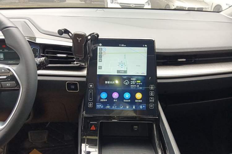 Used Hyundai Custo 2021 270TGDi Prestige LUX Audio And AC Panel