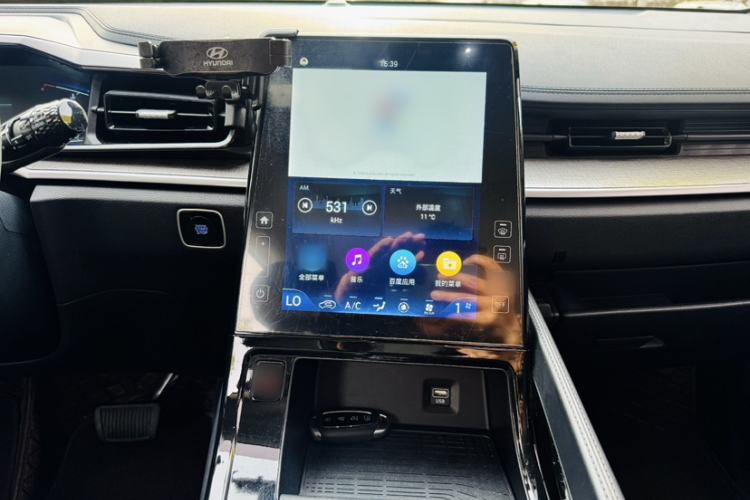Used Hyundai Custo 2021 270TGDi Prestige LUX Audio And AC Panel