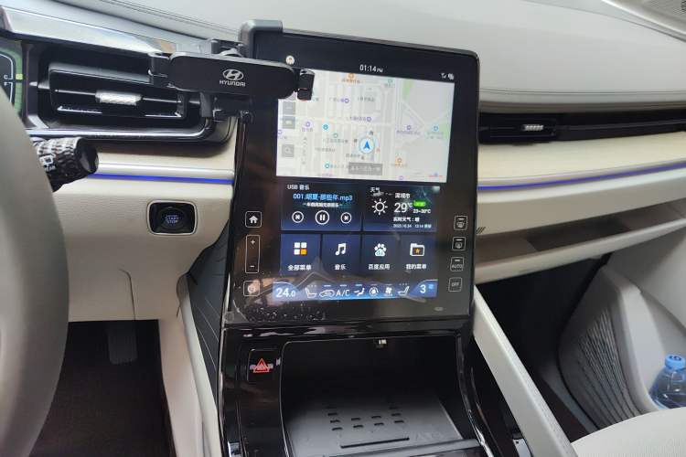 Used Hyundai Custo 2021 380TGDi Smart Love Flagship Edition TOP Premium Audio And AC Panel