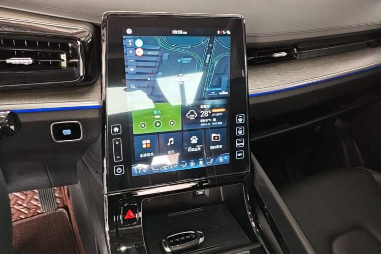 Used Hyundai Custo 2021 380TGDi Smart Love Flagship Edition TOP Premium Audio And AC Panel