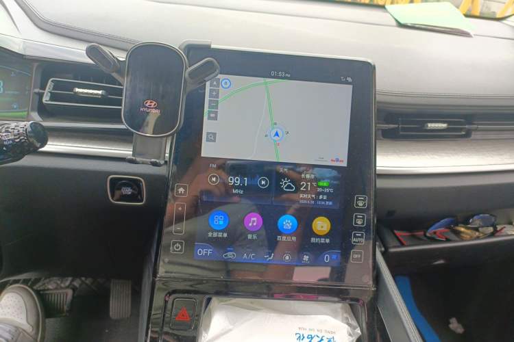 Used Hyundai Custo 2021 270TGDi Prestige LUX Audio And AC Panel