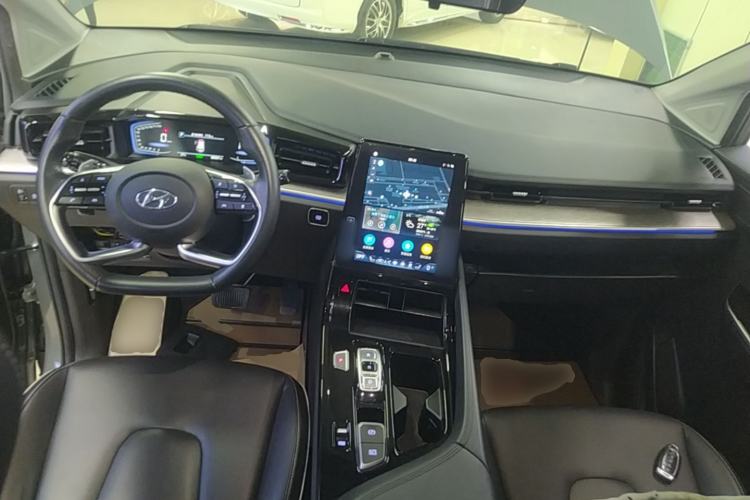 Used Hyundai Custo 2021 380TGDi Smart Love Flagship Edition TOP Premium Center Console