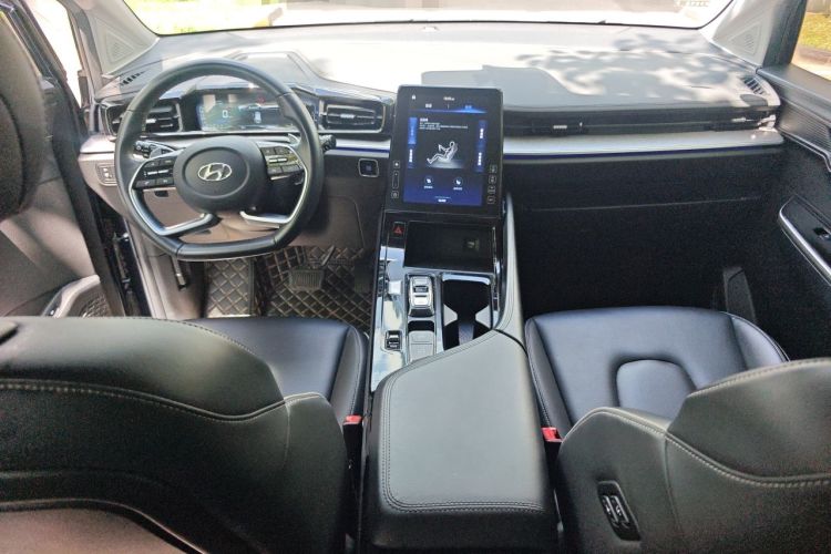 Used Hyundai Custo 2021 380TGDi Smart Luxury Premium LUX Center Console