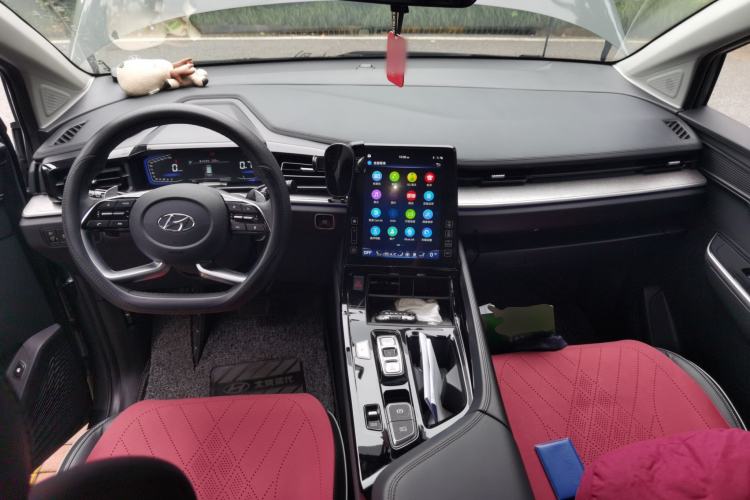 Used Hyundai Custo 2021 380TGDi Smart Love Flagship Edition TOP Premium Center Console