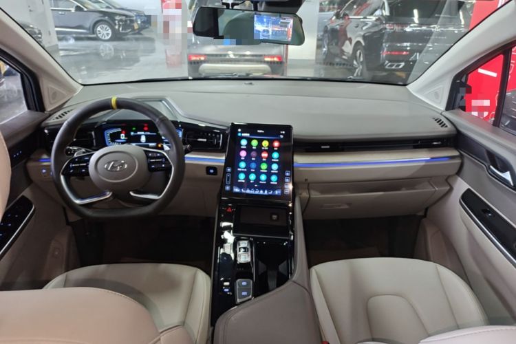 Used Hyundai Custo 2021 380TGDi Smart Love Flagship Edition TOP Premium Center Console