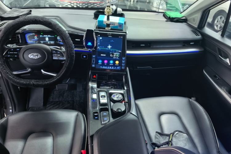Used Hyundai Custo 2021 380TGDi Smart Luxury Premium LUX Center Console
