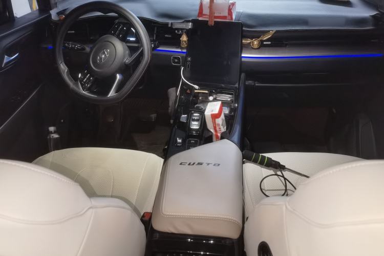 Used Hyundai Custo 2021 380TGDi Smart Love Flagship Edition TOP Premium Center Console