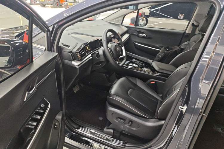 Used Hyundai Custo 2021 270TGDi Prestige LUX Driver Seat