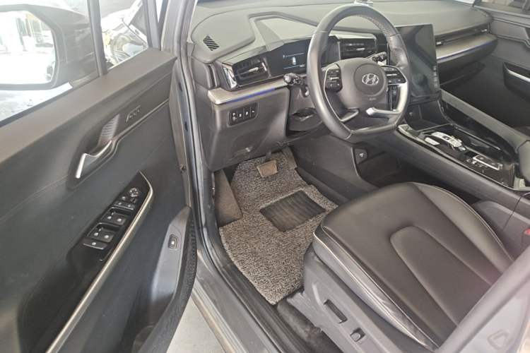 Used Hyundai Custo 2021 380TGDi Smart Luxury Premium LUX Driver Seat