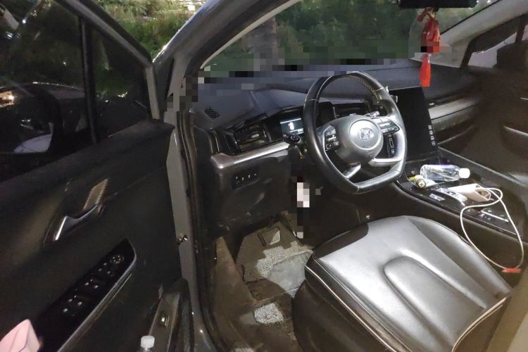 Used Hyundai Custo 2021 270TGDi Prestige LUX Driver Seat