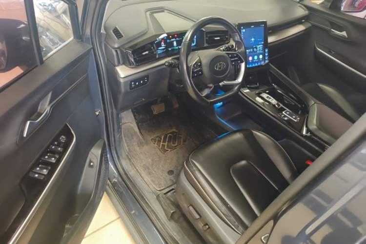 Used Hyundai Custo 2021 270TGDi Prestige LUX Driver Seat