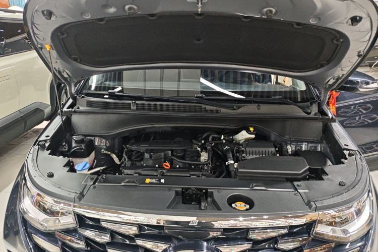 Used Hyundai Custo 2021 270TGDi Prestige LUX Engine Bay