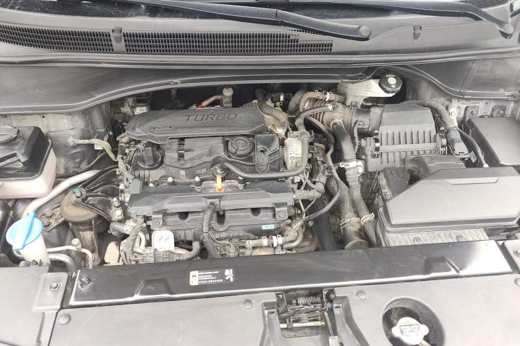 Used Hyundai Custo 2021 270TGDi Prestige LUX Engine Bay