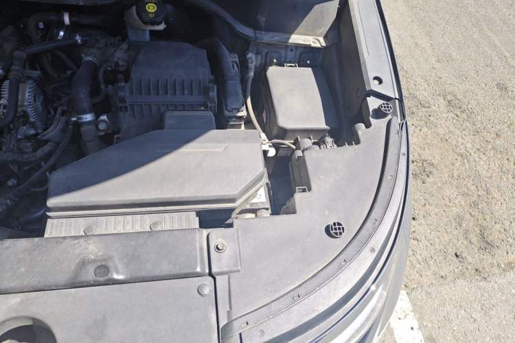 Used Hyundai Custo 2021 270TGDi Prestige LUX Engine Bay Left