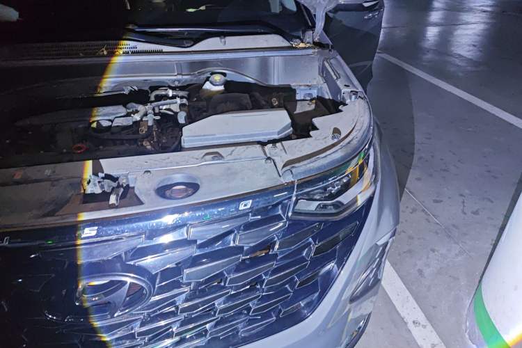 Used Hyundai Custo 2021 270TGDi Prestige LUX Engine Bay Left
